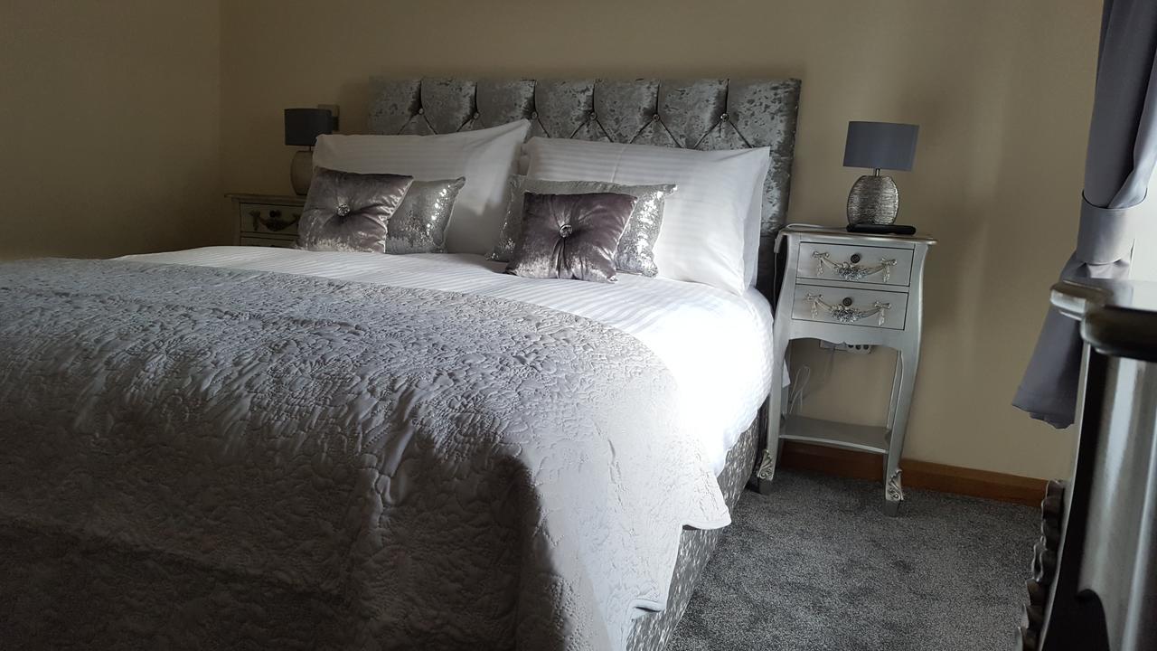 Star Inn Rooms Ardersier Екстер'єр фото